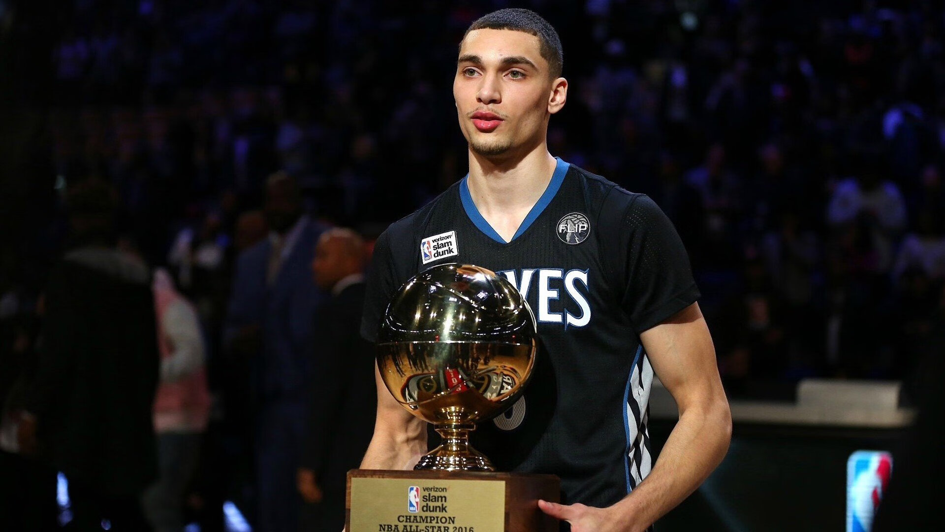 2016年季后赛：库里在勇士对阵雷霆的五场火爆逆转，2016年nba库里